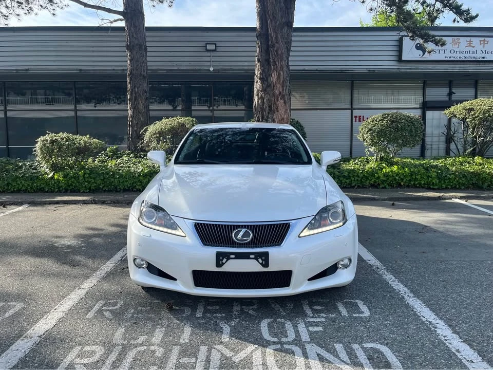 2011 Lexus IS 2nd Gen - Image 4 of 16