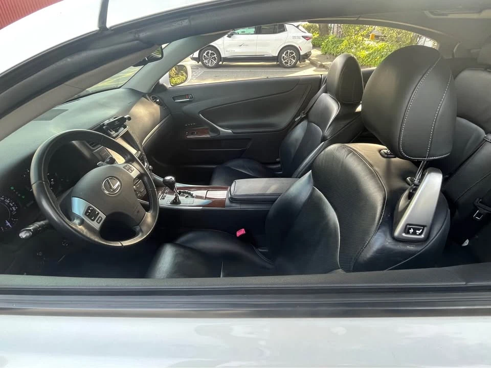 2011 Lexus IS 2nd Gen - Image 7 of 16