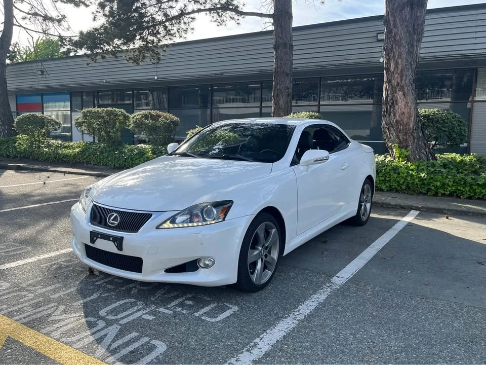 2011 Lexus IS 2nd Gen - Image 5 of 16