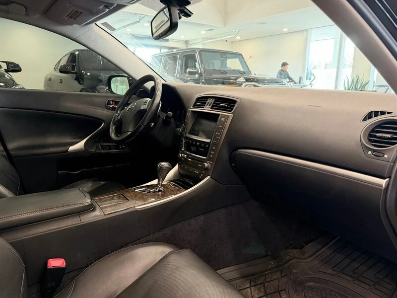 2011 Lexus IS 2nd Gen - Image 7 of 8