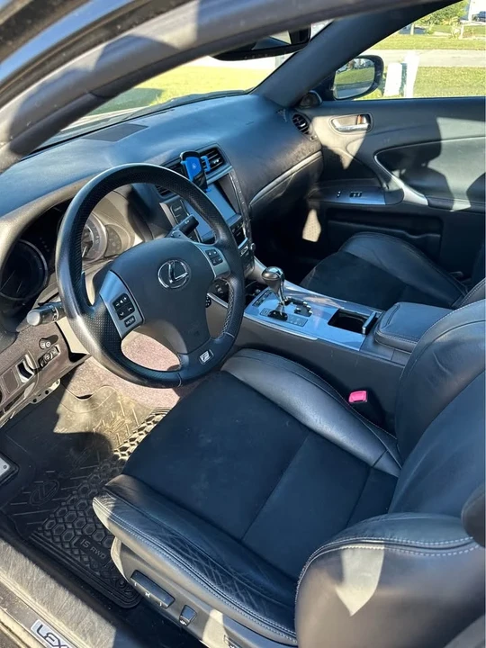 2011 Lexus IS 2nd Gen - Image 8 of 10