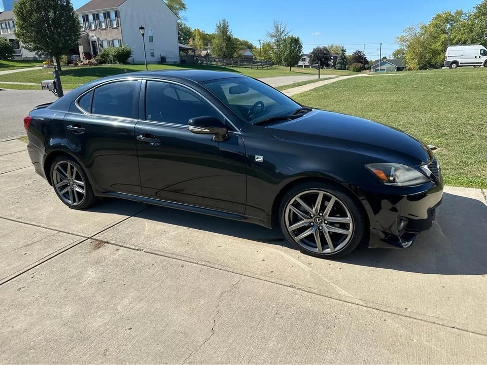 2011 Lexus IS 2nd Gen - Image 4 of 10