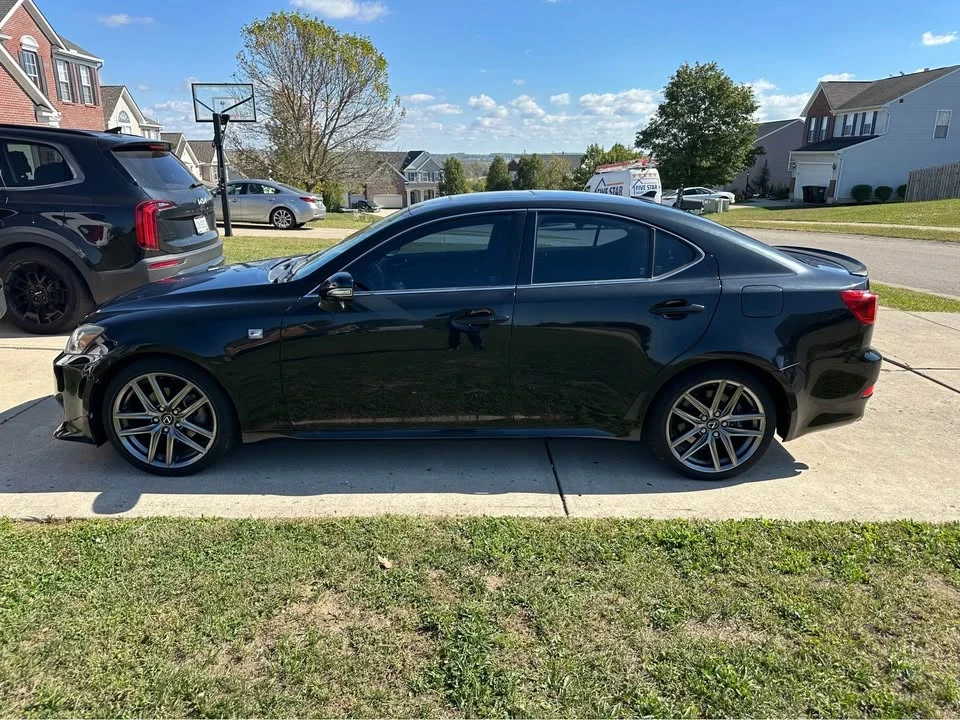 2011 Lexus IS 2nd Gen - Image 2 of 10