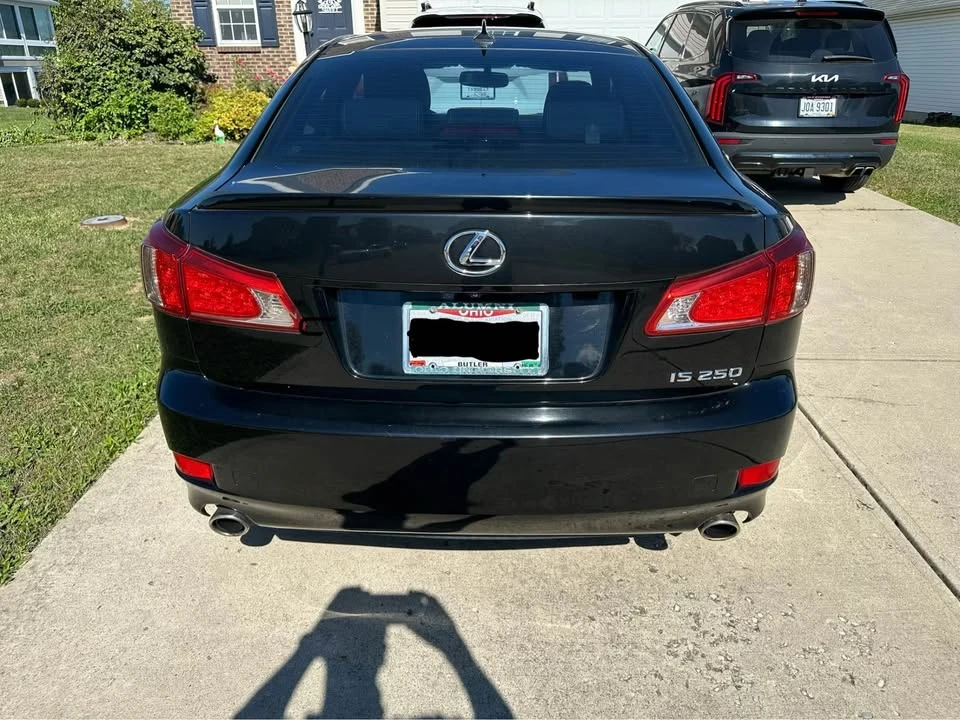 2011 Lexus IS 2nd Gen - Image 6 of 10