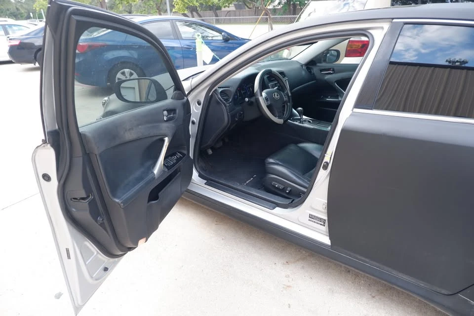 2011 Lexus IS 2nd Gen - Image 6 of 18