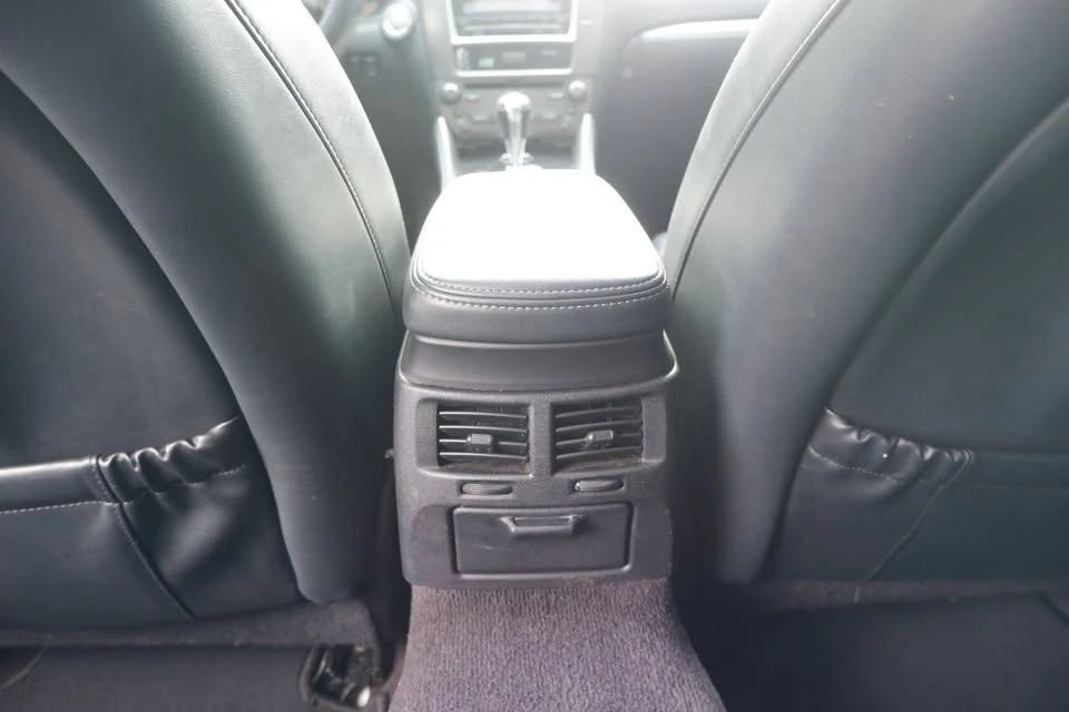 2011 Lexus IS 2nd Gen - Image 17 of 18