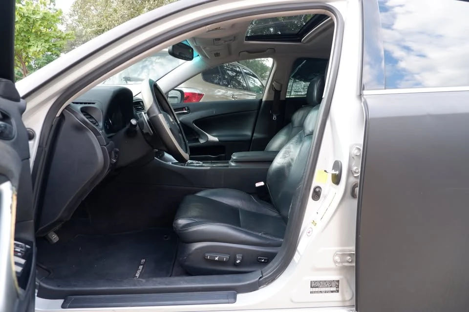 2011 Lexus IS 2nd Gen - Image 7 of 18