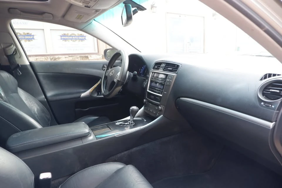 2011 Lexus IS 2nd Gen - Image 15 of 18