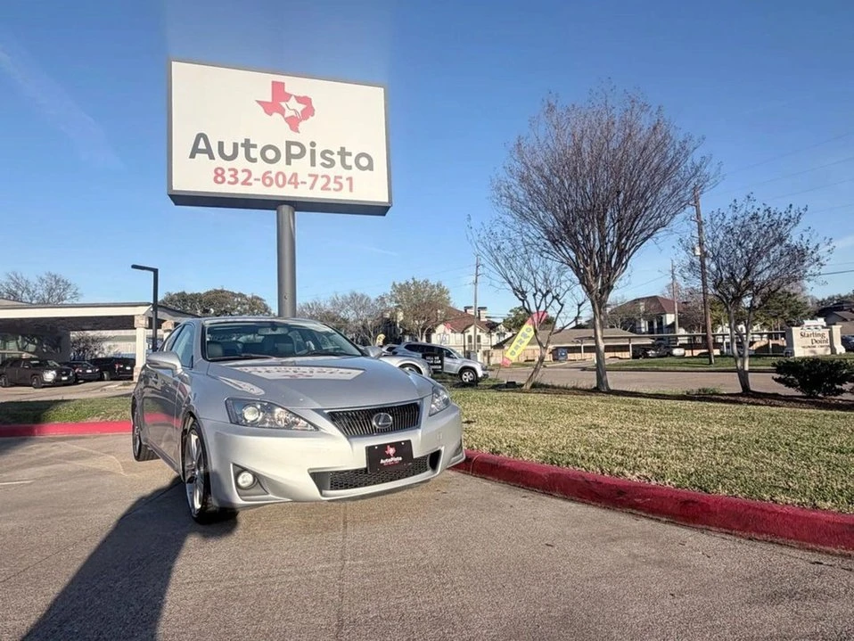 2011 Lexus IS 2nd Gen - Image 9 of 20