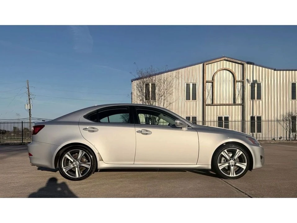 2011 Lexus IS 2nd Gen - Image 4 of 20