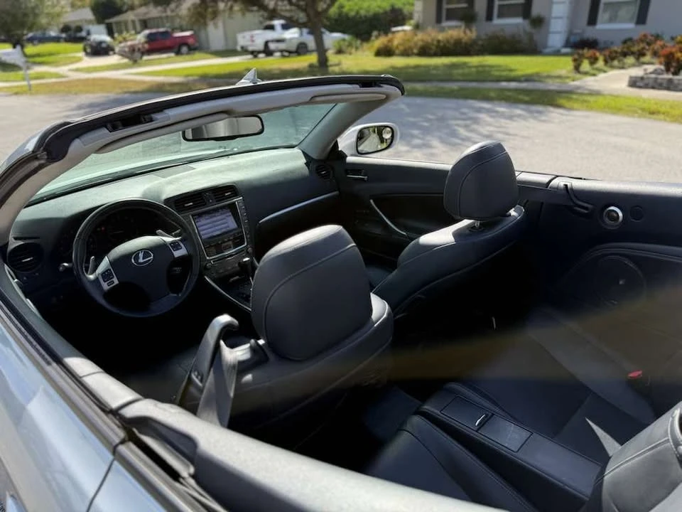 2011 Lexus IS 3rd Gen - Image 13 of 17