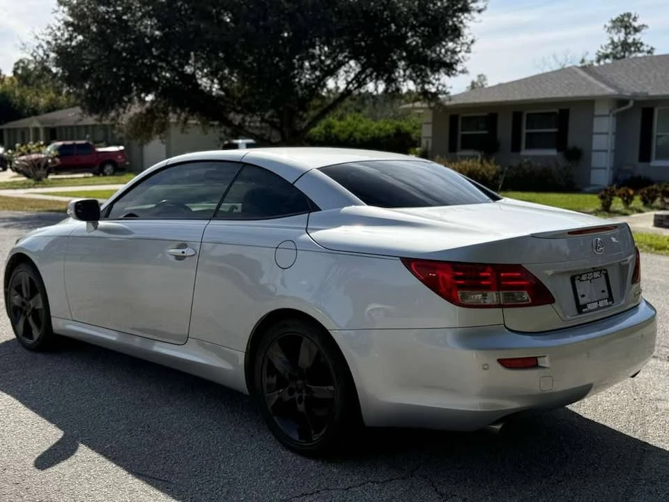 2011 Lexus IS 3rd Gen - Image 8 of 17