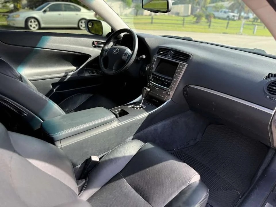 2011 Lexus IS 3rd Gen - Image 11 of 17
