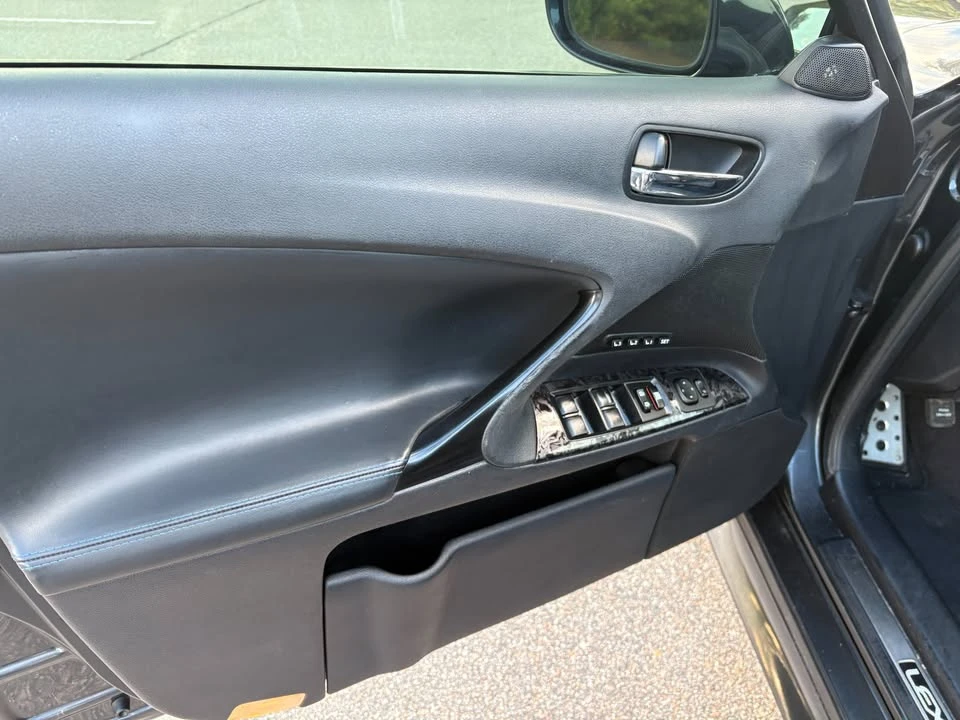 2011 Lexus IS F 2nd Gen - Image 13 of 15