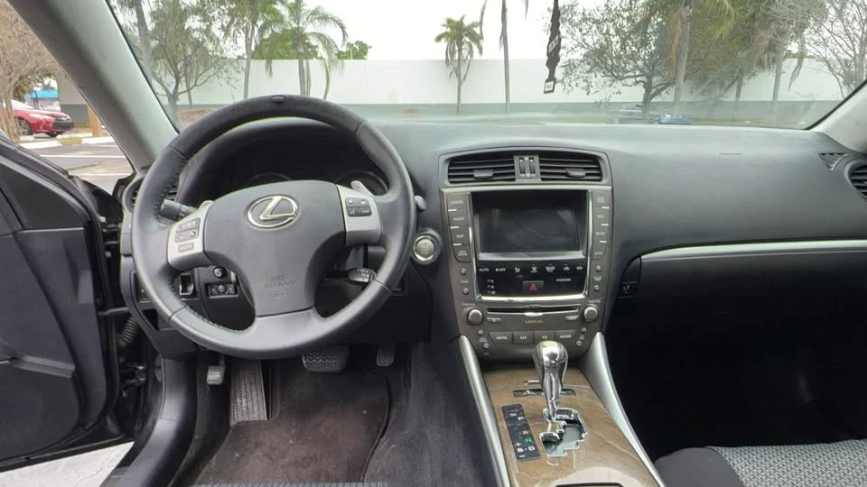 2011 Lexus IS 2nd Gen - Image 10 of 16