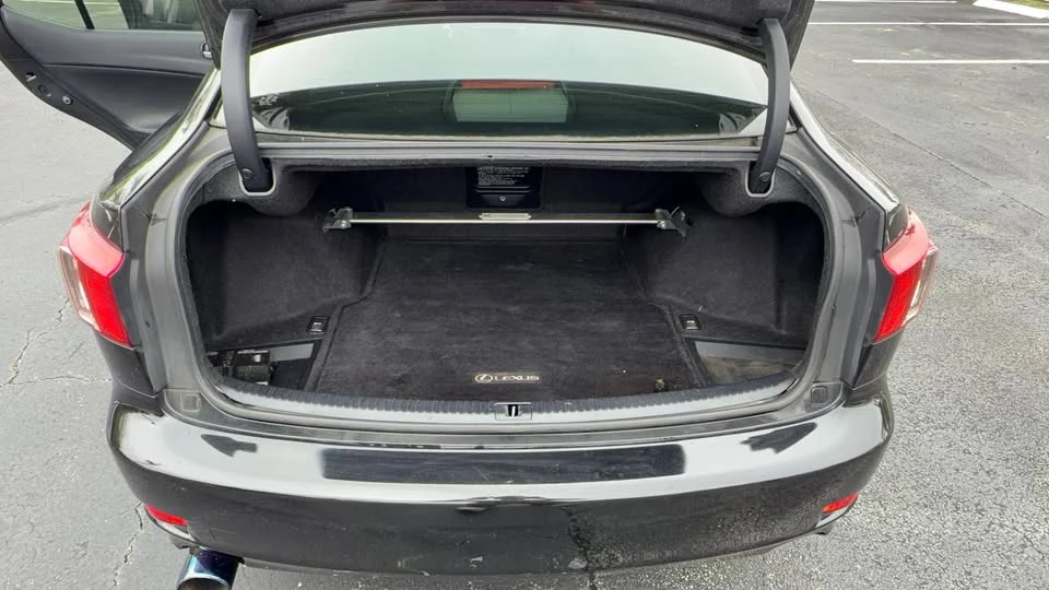 2011 Lexus IS 2nd Gen - Image 16 of 16