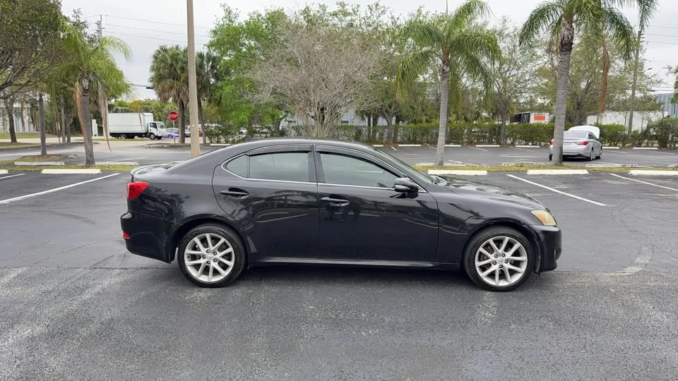 2011 Lexus IS 2nd Gen - Image 7 of 16