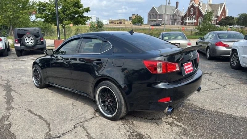 2011 Lexus IS 2nd Gen - Image 5 of 16