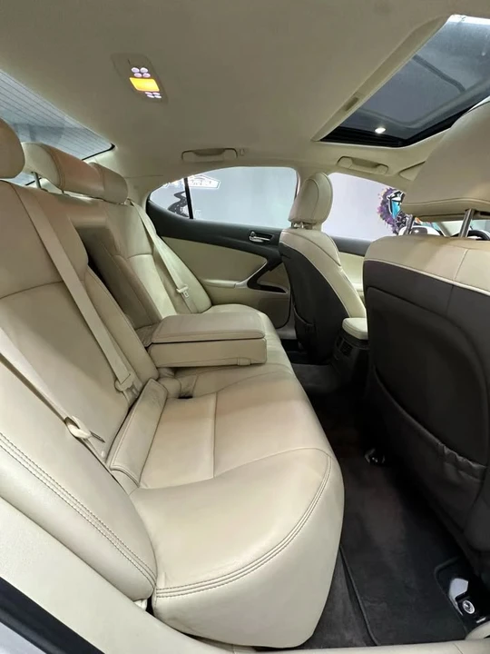 2011 Lexus IS 2nd Gen - Image 14 of 19