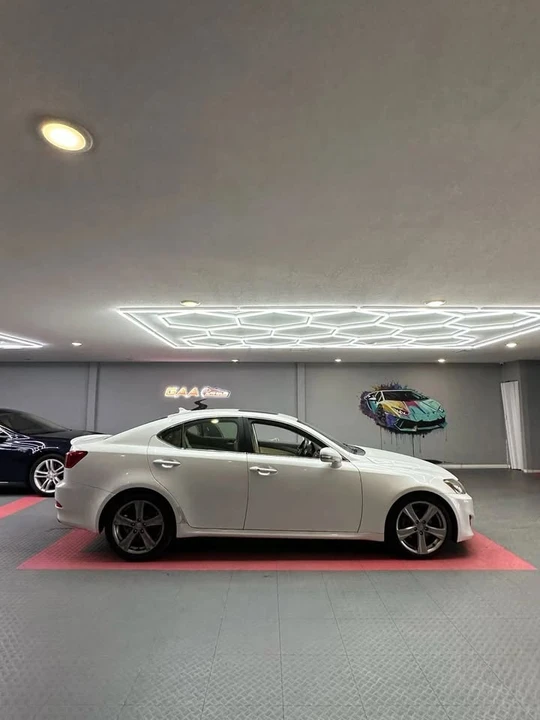 2011 Lexus IS 2nd Gen - Image 6 of 19