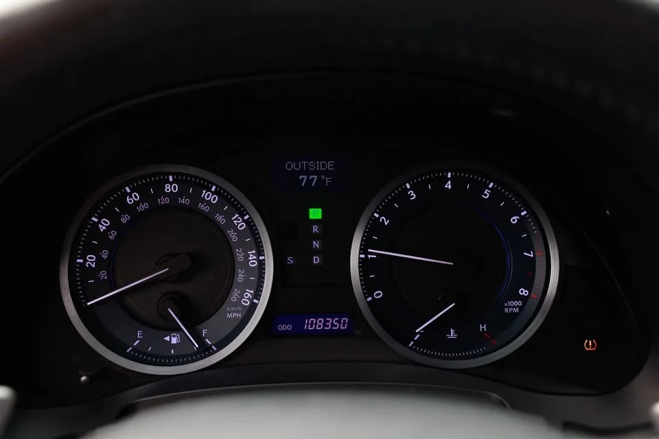 2011 Lexus IS 2nd Gen - Image 16 of 17