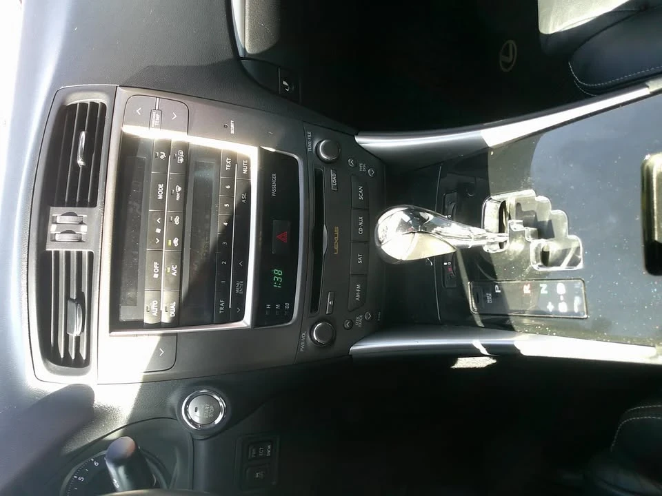 2011 Lexus IS 2nd Gen - Image 14 of 15