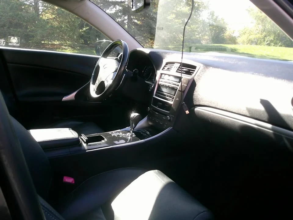 2011 Lexus IS 2nd Gen - Image 10 of 15