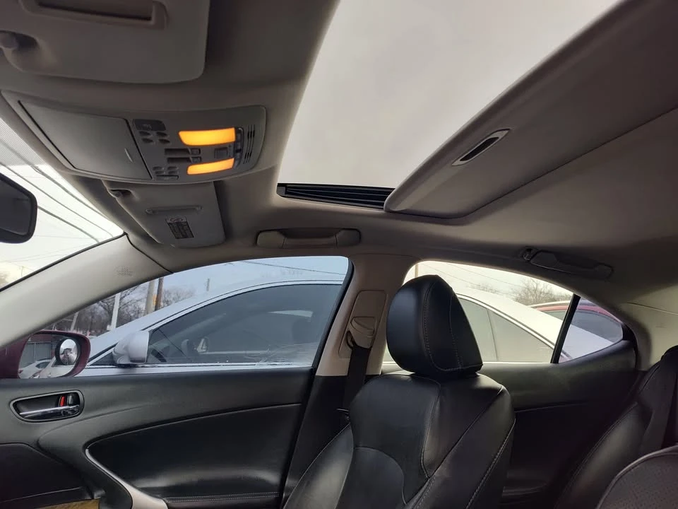 2011 Lexus IS 2nd Gen - Image 4 of 6