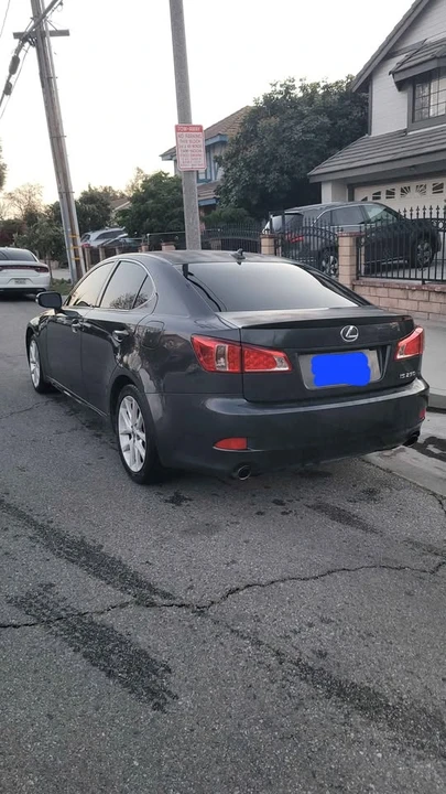 2011 Lexus IS 2nd Gen - Image 5 of 11