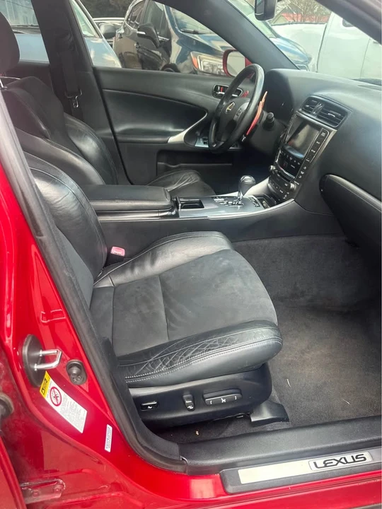 2011 Lexus IS 2nd Gen - Image 6 of 6