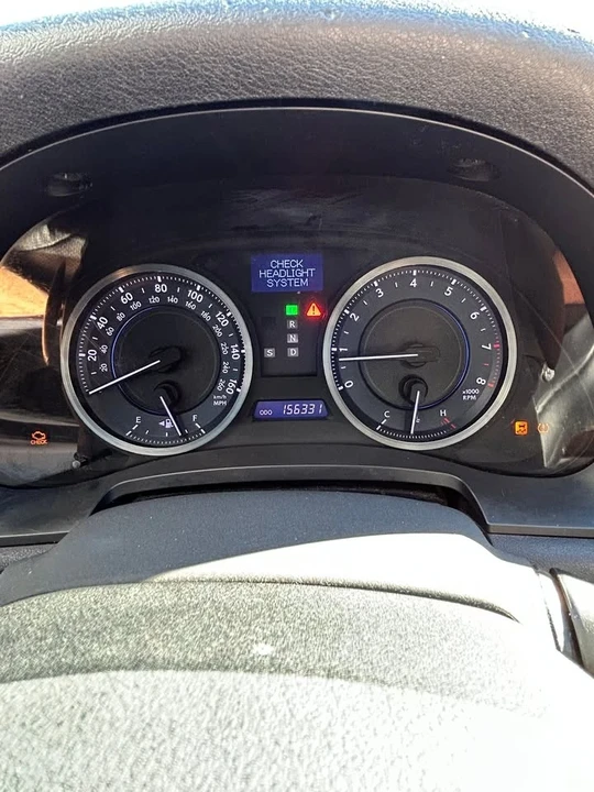 2011 Lexus IS 2nd Gen - Image 12 of 15