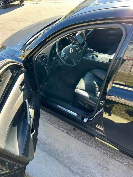 2011 Lexus IS 2nd Gen - Image 6 of 15