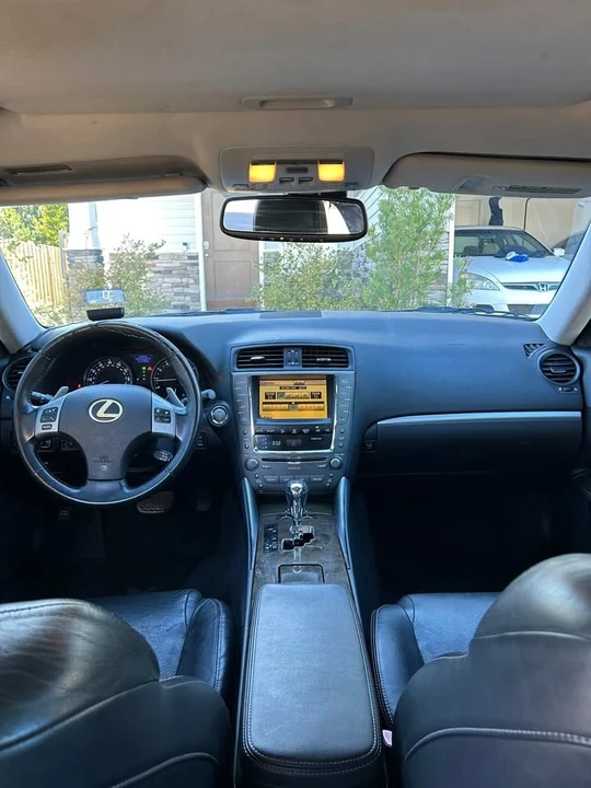 2011 Lexus IS 2nd Gen - Image 11 of 15