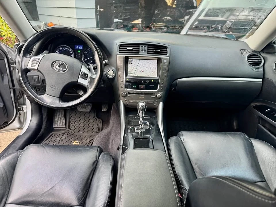 2011 Lexus IS 2nd Gen - Image 5 of 6