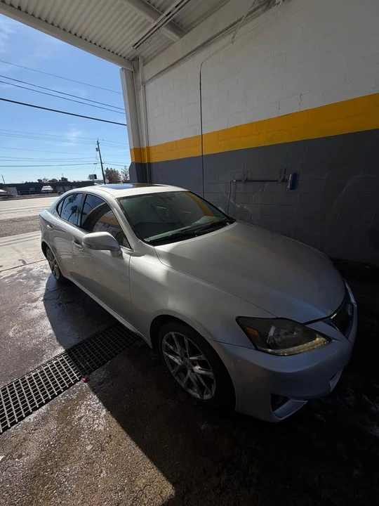 2011 Lexus IS 2nd Gen - Image 3 of 4