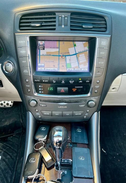2011 Lexus IS 2nd Gen - Image 14 of 20