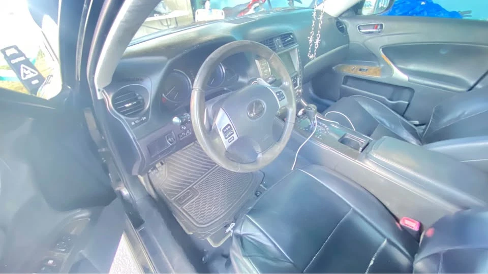 2011 Lexus IS 2nd Gen - Image 4 of 10