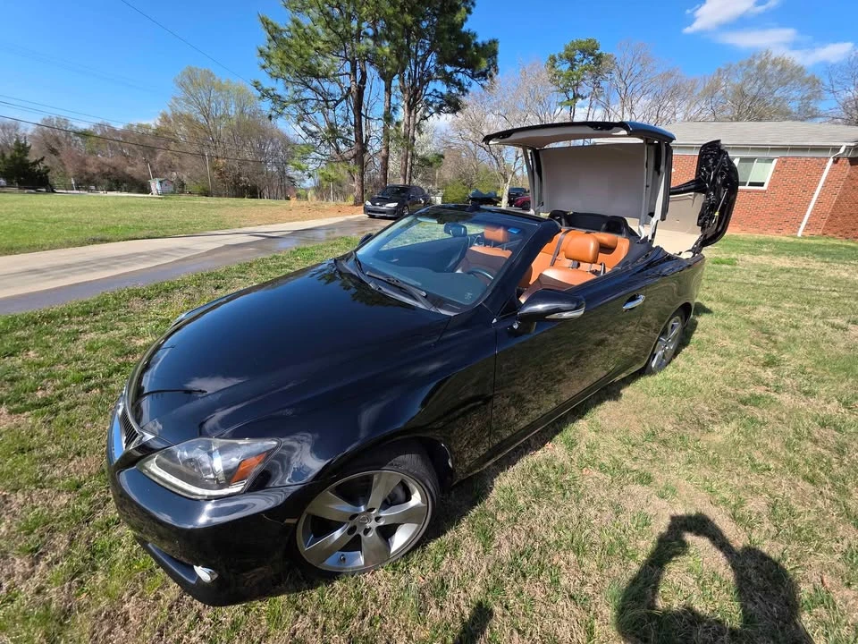 2011 Lexus IS 2nd Gen - Image 2 of 10