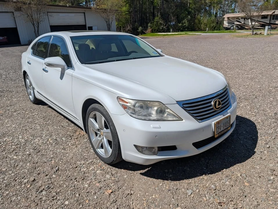 2011 Lexus LS 4th Gen - Image 4 of 8