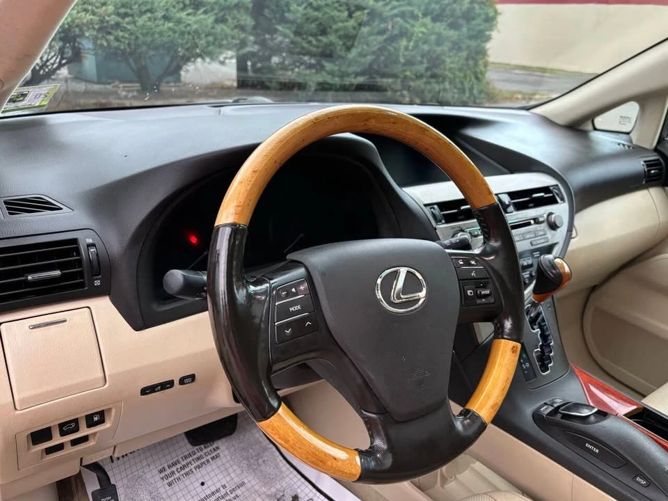 2011 Lexus RX 3rd Gen - Image 11 of 19