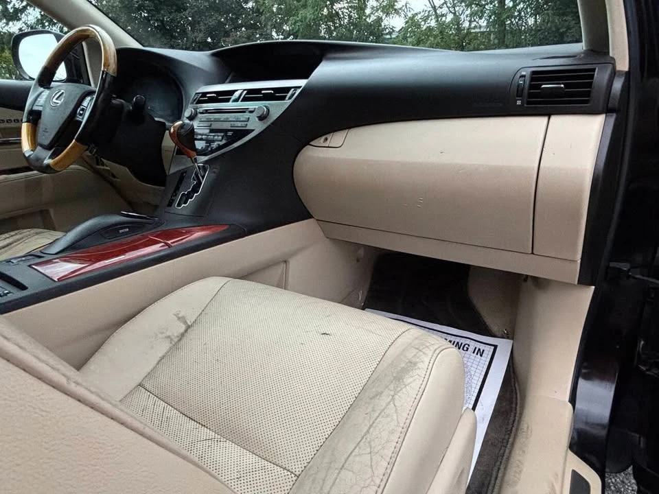 2011 Lexus RX 3rd Gen - Image 13 of 19