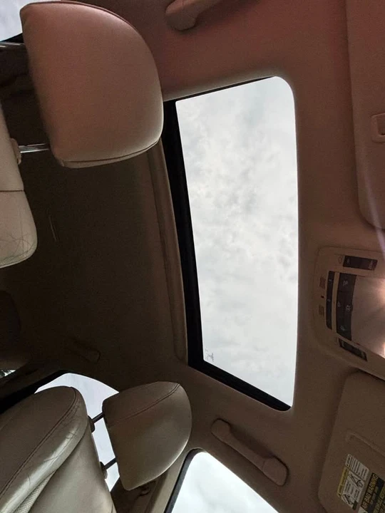 2011 Lexus RX 3rd Gen - Image 18 of 19