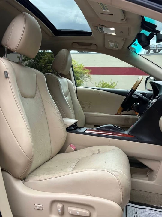2011 Lexus RX 3rd Gen - Image 16 of 19