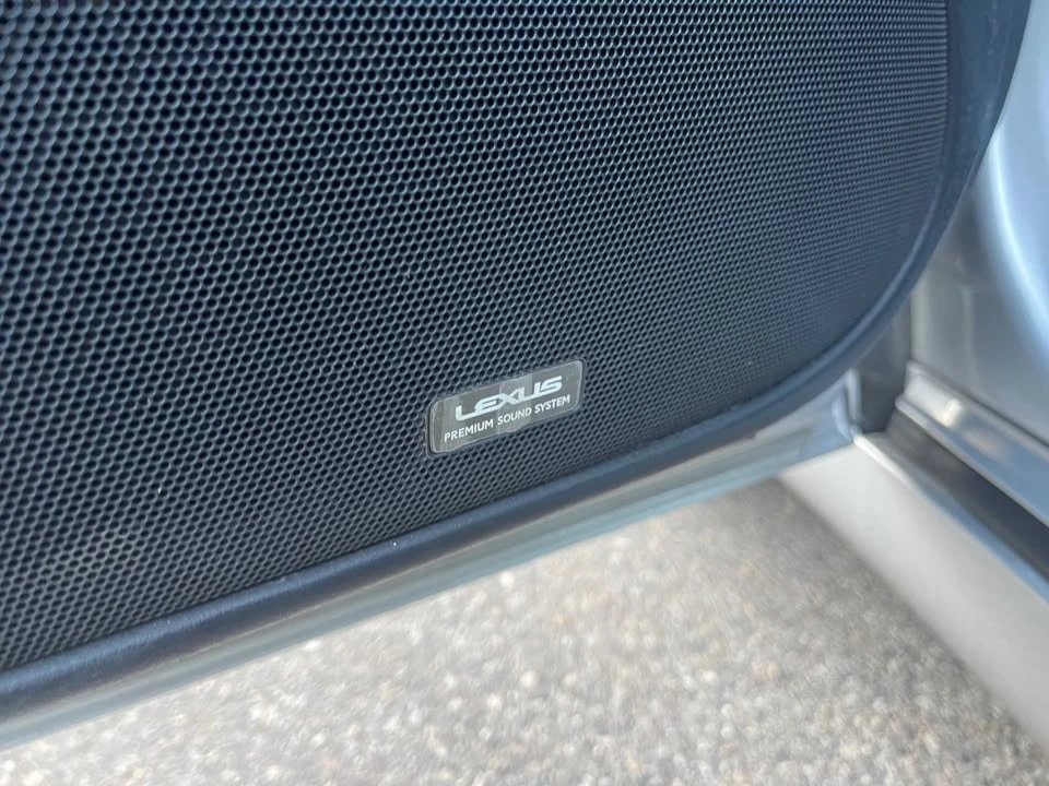 2011 Lexus LS 4th Gen - Image 19 of 20