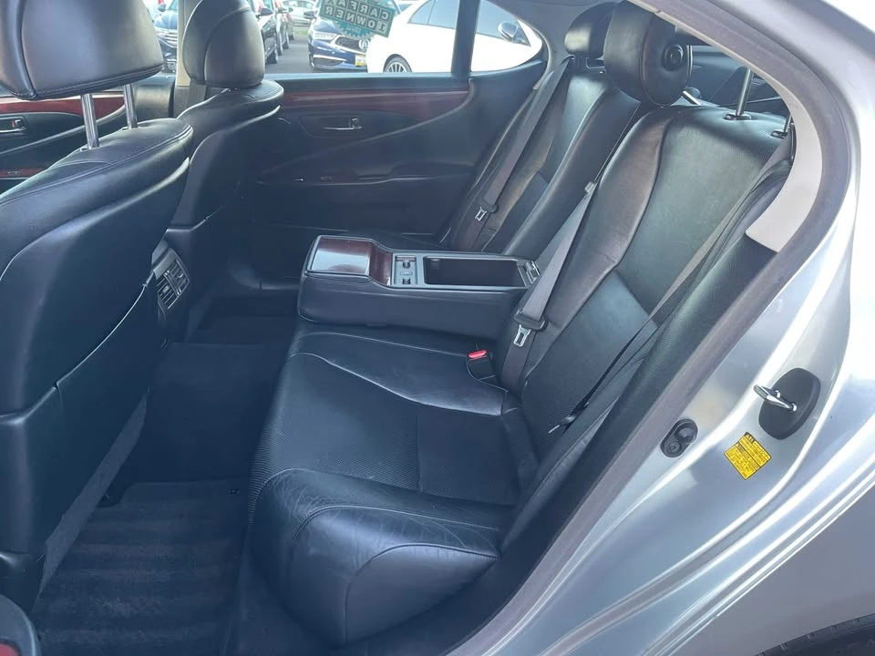 2011 Lexus LS 4th Gen - Image 10 of 20