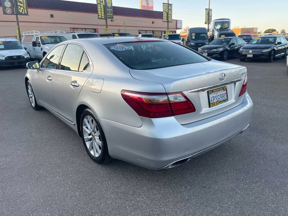 2011 Lexus LS 4th Gen - Image 5 of 20