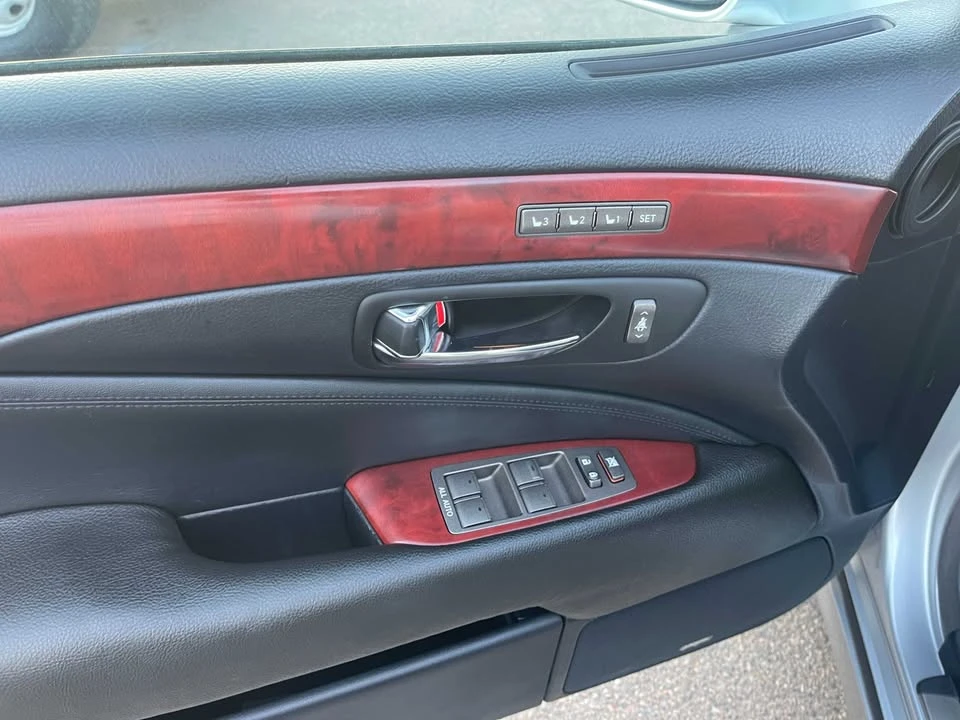 2011 Lexus LS 4th Gen - Image 18 of 20