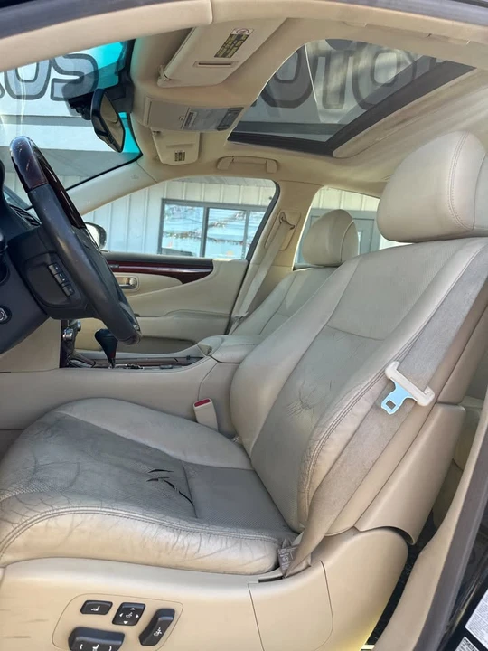 2011 Lexus LS 4th Gen - Image 11 of 12