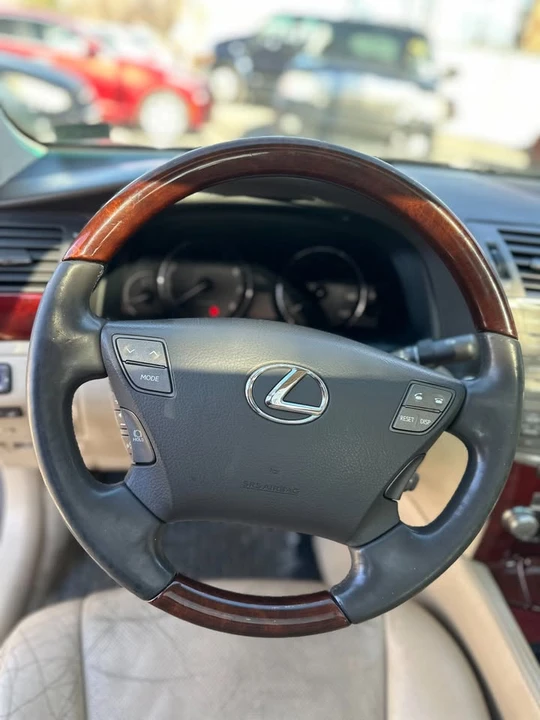 2011 Lexus LS 4th Gen - Image 9 of 12