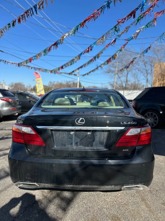 2011 Lexus LS 4th Gen - Image 8 of 12